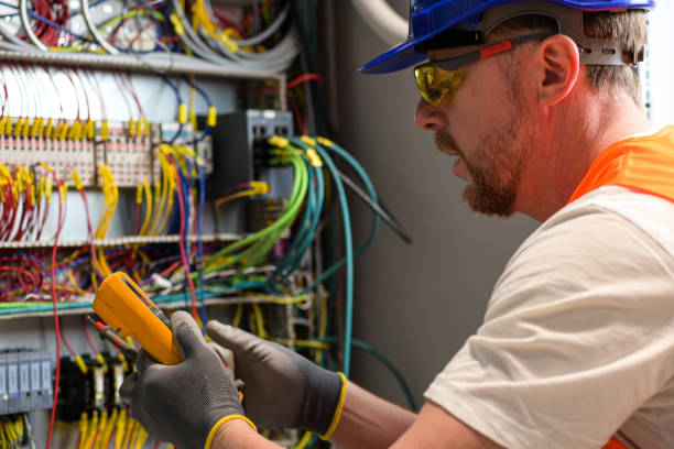 Best Licensed Electrician  in Greentown, OH