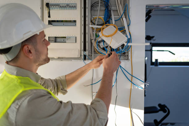 Best Local Electrician Companies  in Greentown, OH